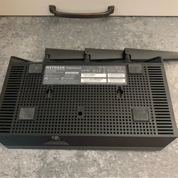 Router - Netgear Nighthawk Smart WiFi Router - Picture 7 of 12